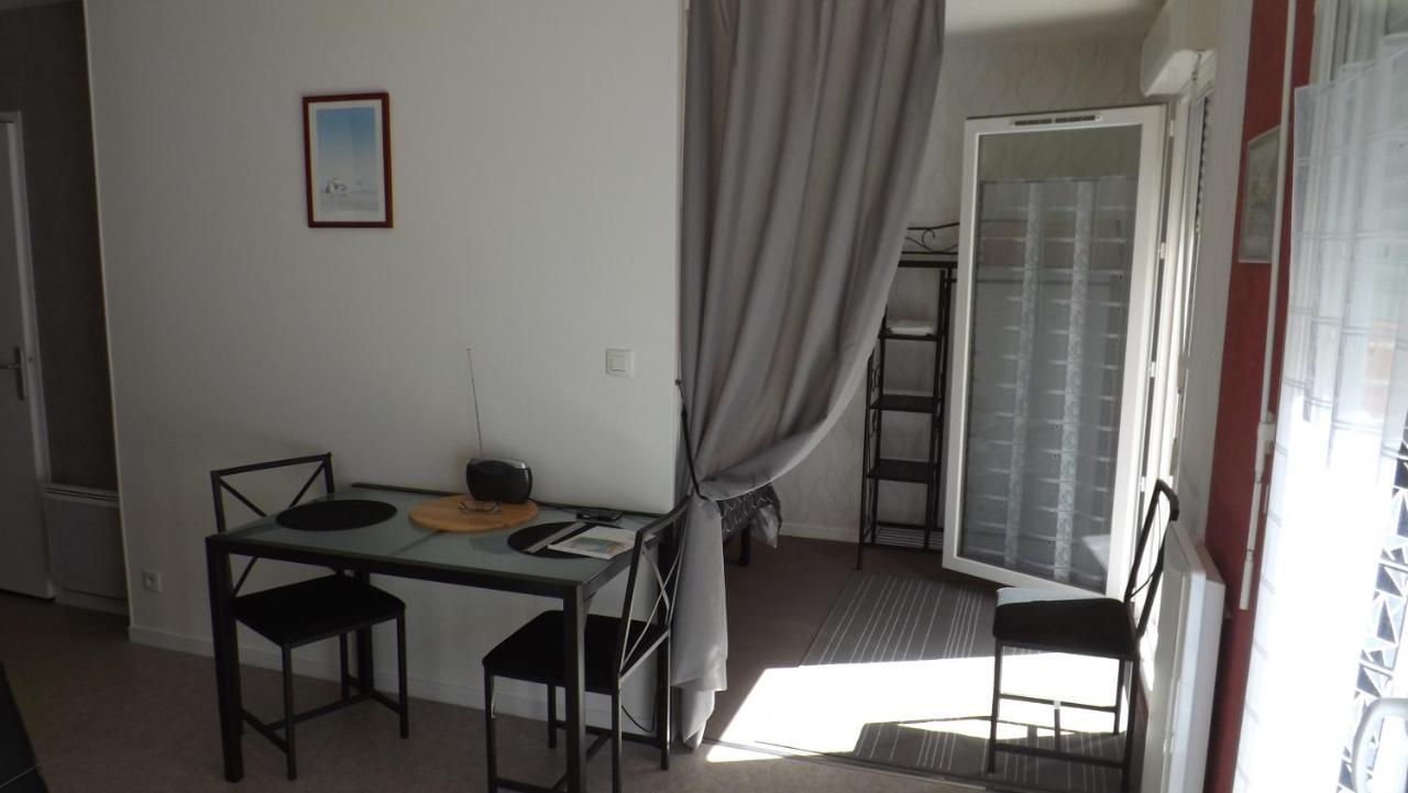 Appartement T2 ,Parking Prive,Terrasse, 10 Mns A Pieds De La Cite Corsaire Et Ses Plages Saint-Malo Exteriér fotografie