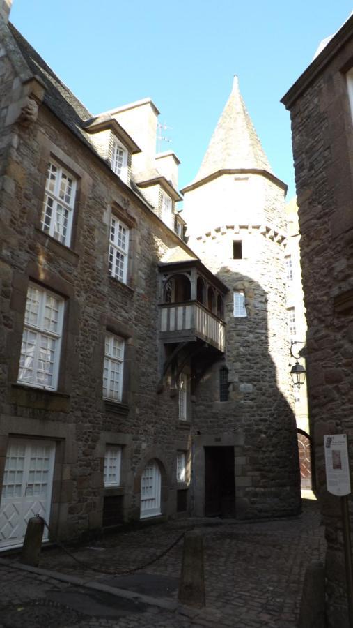 Appartement T2 ,Parking Prive,Terrasse, 10 Mns A Pieds De La Cite Corsaire Et Ses Plages Saint-Malo Exteriér fotografie