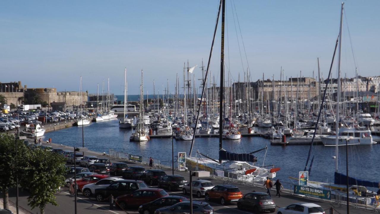 Appartement T2 ,Parking Prive,Terrasse, 10 Mns A Pieds De La Cite Corsaire Et Ses Plages Saint-Malo Exteriér fotografie